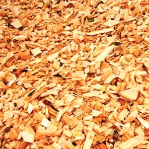 Щепа топливная оптом в Сургуте и других различных марок заказать от 16 тонн